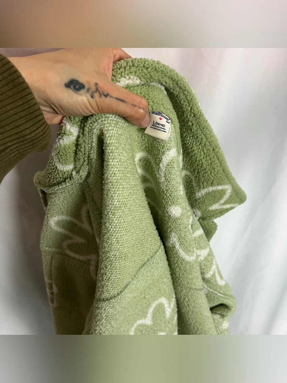 Matcha Green & White Daisy Flower Power Plush Fleece Button Up Jacket